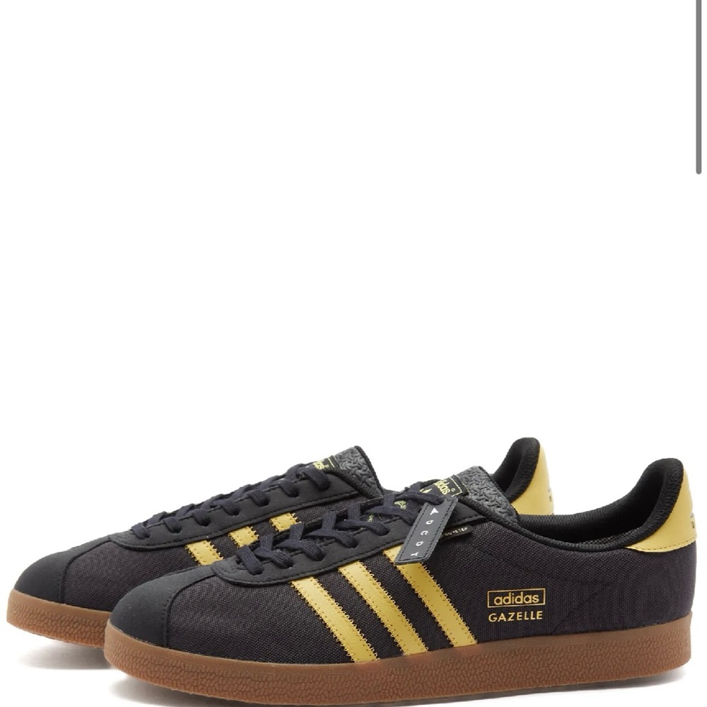 Adidas Gazelle DCDT Goretex - black & Pyrite, UK 6.5 (women's US 7.5/US 8)